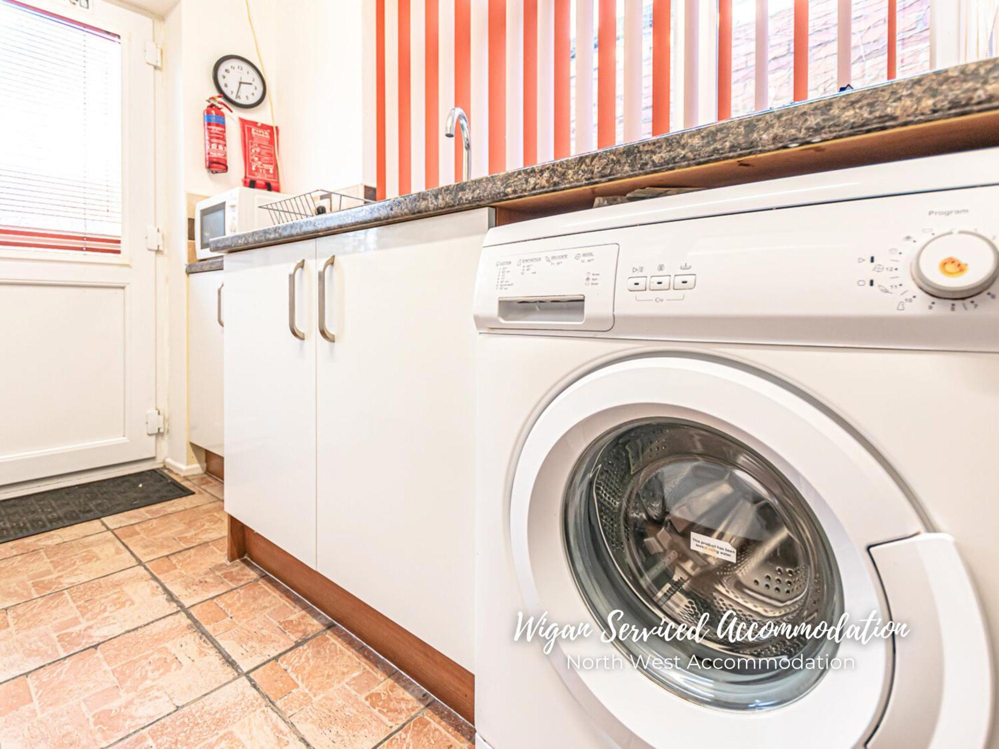 Wigan Serviced Accommodation Exterior foto